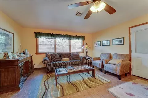 1413 Northcrest Dr, Ada, OK 74820 photo 11