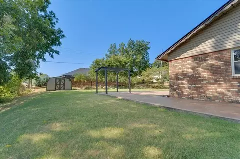 1413 Northcrest Dr, Ada, OK 74820 photo 36