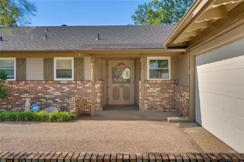 1413 Northcrest Dr, Ada, OK 74820 photo 5