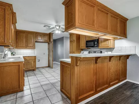 602 E Washington St, Crescent, OK 73028 photo 12