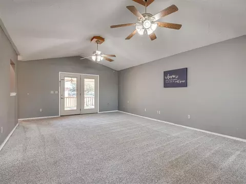602 E Washington St, Crescent, OK 73028 photo 5