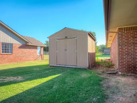 602 E Washington St, Crescent, OK 73028 photo 42