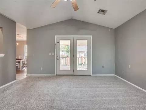 602 E Washington St, Crescent, OK 73028 photo 8