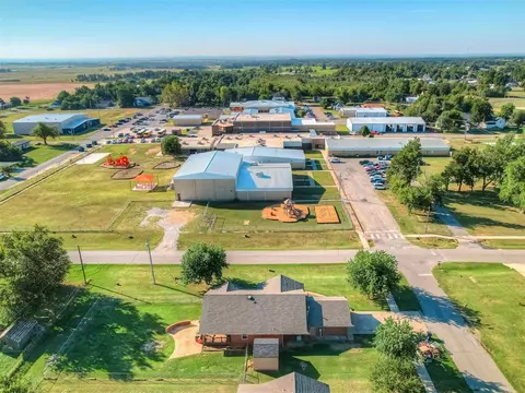602 E Washington St, Crescent, OK 73028 photo 44