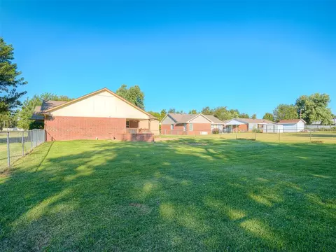 602 E Washington St, Crescent, OK 73028 photo 39