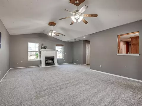 602 E Washington St, Crescent, OK 73028 photo 7