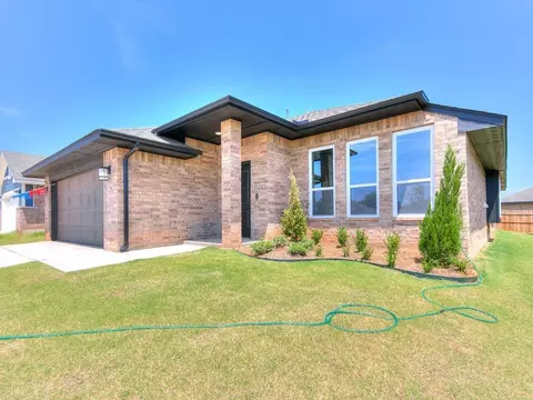 2221 Arcady Ave, Norman, OK 73026