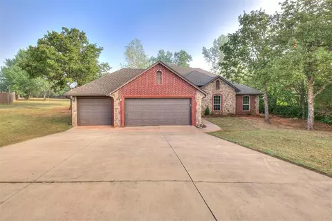 3601 S Rock Dove Lndg, Edmond, OK 73034