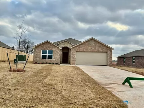 1415 Lexi Dr, Shawnee, OK 74804