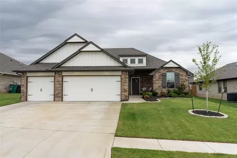 10105 NW 140th Cir, Yukon, OK 73099