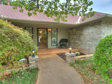 2601 Brookdale Ave, Edmond, OK 73034