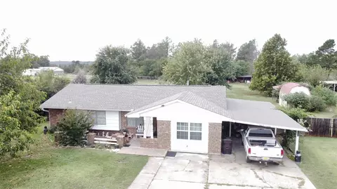 108 Pickard Dr, Mcloud, OK 74851