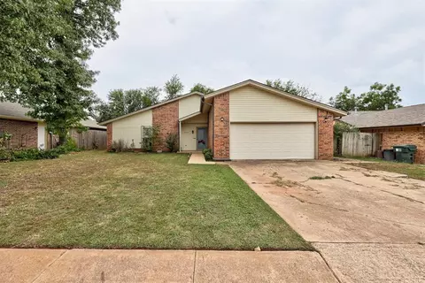 2104 Oakvista Cir, Norman, OK 73071