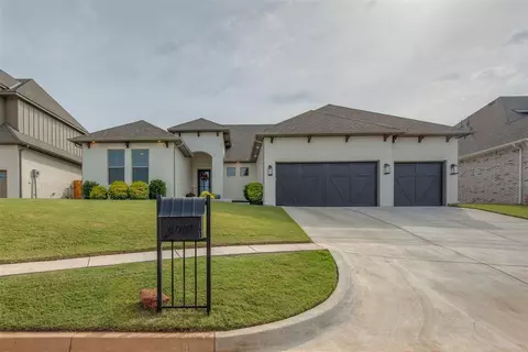 4000 Stone Hill Ln, Edmond, OK 73034