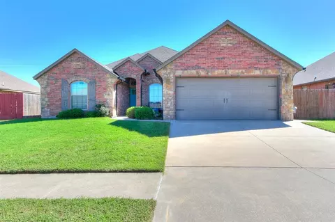 11716 SW 24th Ter, Yukon, OK 73099