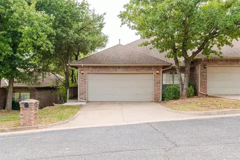 1718 Windhill Ave, Edmond, OK 73034