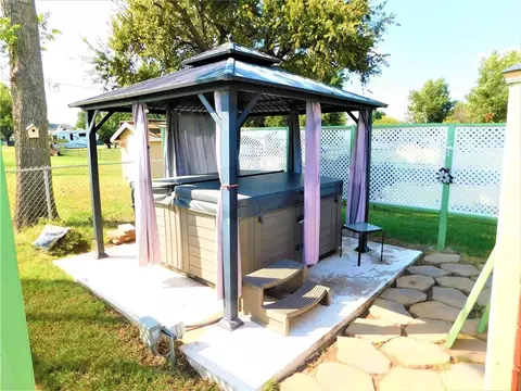 924 E Jefferson St, Crescent, OK 73028 photo 5