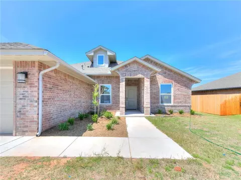 937 S Appaloosa Ln, Mustang, OK 73064