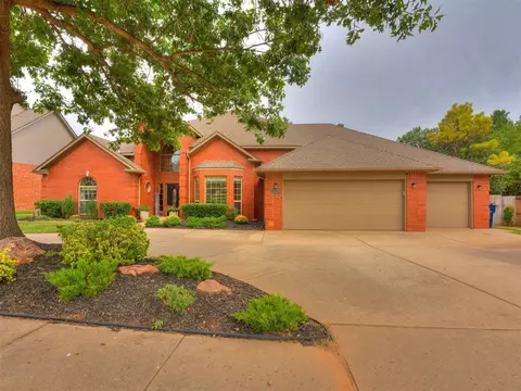11900 Rosemeade Ct, Oklahoma City, OK 73162