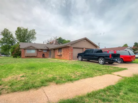 7813 S Hillcrest Dr, Oklahoma City, OK 73159