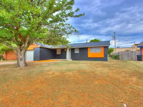 114 Kelly Dr, Moore, OK 73160