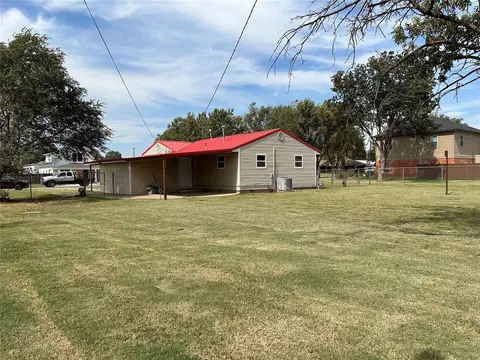 421 N 5th St, Thomas, OK 73669 photo 17