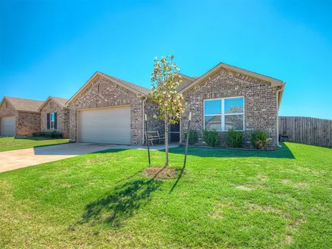 5308 Nicole Dr, Tuttle, OK 73089 photo 2