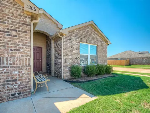 5308 Nicole Dr, Tuttle, OK 73089 photo 3