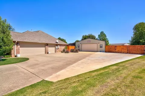 1510 Excaliber Dr, Tuttle, OK 73089 photo 32