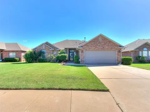 1800 Sagewood Dr, Edmond, OK 73013