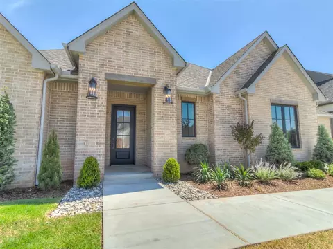 2140 Lazio Way, Edmond, OK 73034