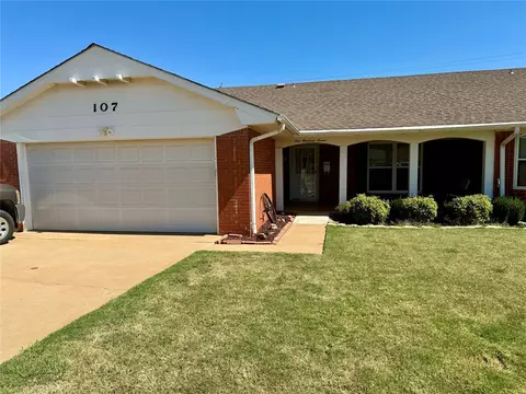 107 Rawlings, Clinton, OK 73601