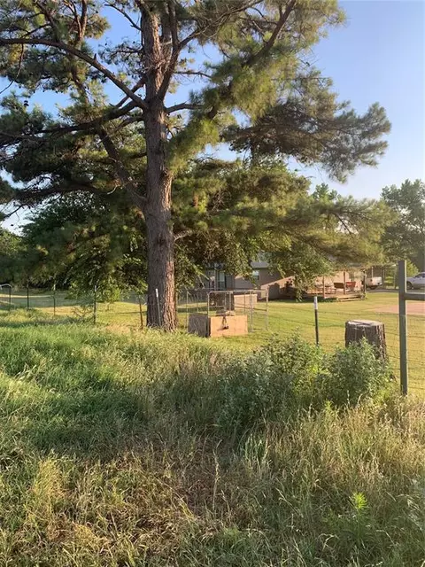 Undisclosed, Fort Cobb, OK 73038