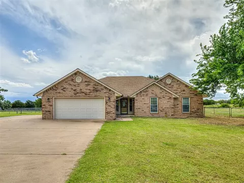 390 N Carolyn Dr, Choctaw, OK 73020