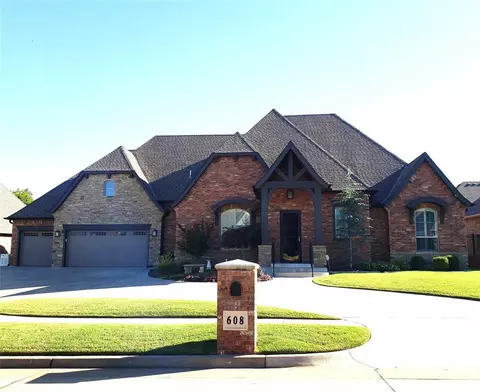 608 Beckman Ct, Yukon, OK 73099