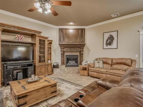 4609 Shoreside Dr, Tuttle, OK 73089 photo 9