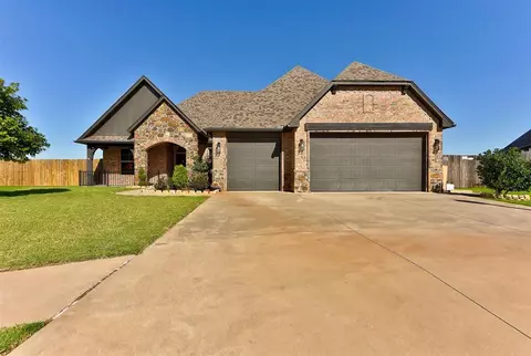 18545 Haslemere Ln, Edmond, OK 73012