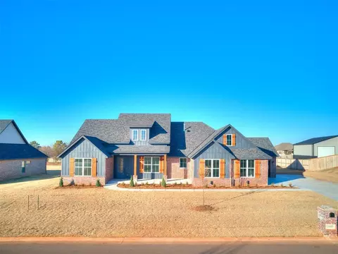 10080 Oakwood Dr, Edmond, OK 73025