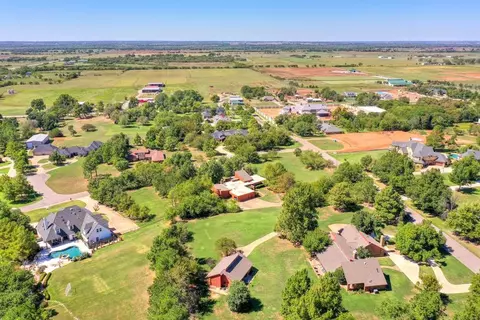 4015 Timberidge Dr, Norman, OK 73072 photo 2