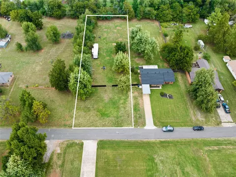 E Mohr Lane, Mustang, OK 73064