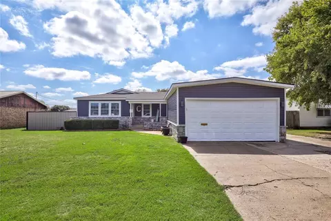 1006 10th St, Snyder, OK 73566