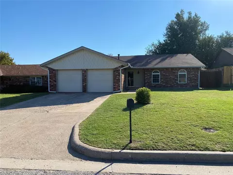 8704 Cord Ave, Oklahoma City, OK 73132