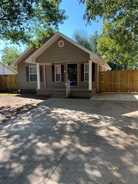 406 E Main St, Tecumseh, OK 74873