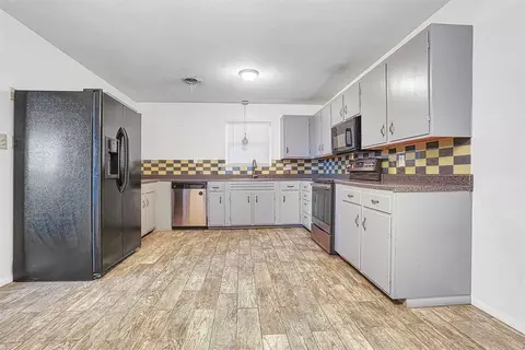 101 Cameron Dr, Altus, OK 73521 photo 8