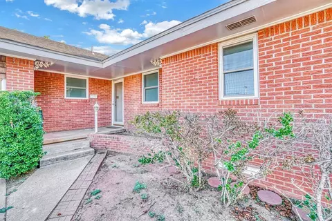 101 Cameron Dr, Altus, OK 73521 photo 4