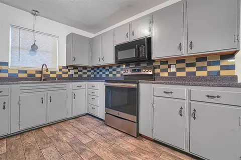 101 Cameron Dr, Altus, OK 73521 photo 9