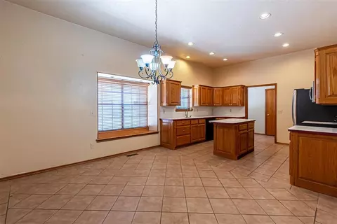5914 Piper Ln, Tuttle, OK 73089 photo 13