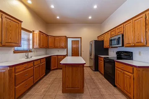 5914 Piper Ln, Tuttle, OK 73089 photo 10