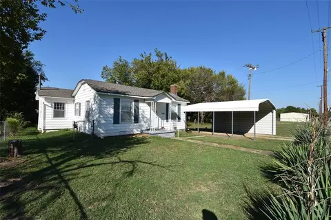 105 W 14th St, Wewoka, OK 74884