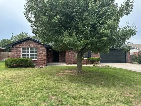 2712 S David Dr, El Reno, OK 73036